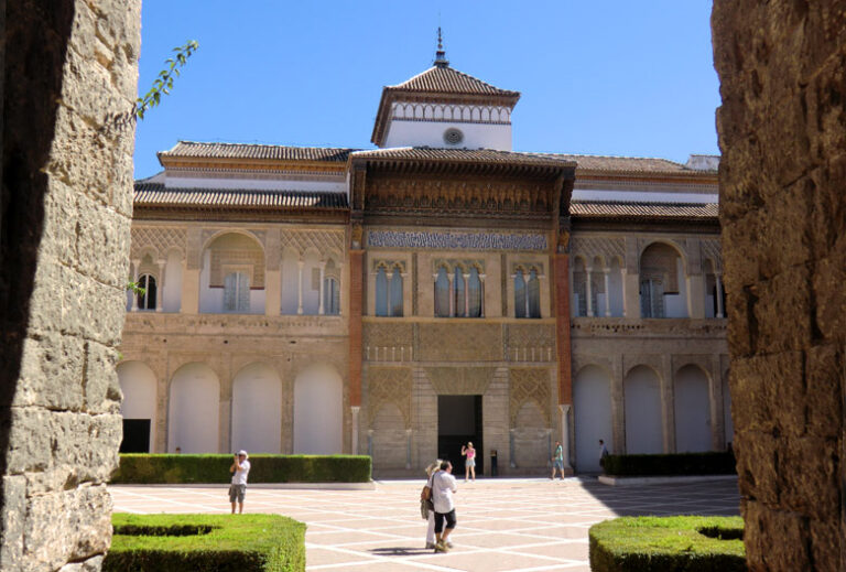 alcazar entrance780 1 768x519