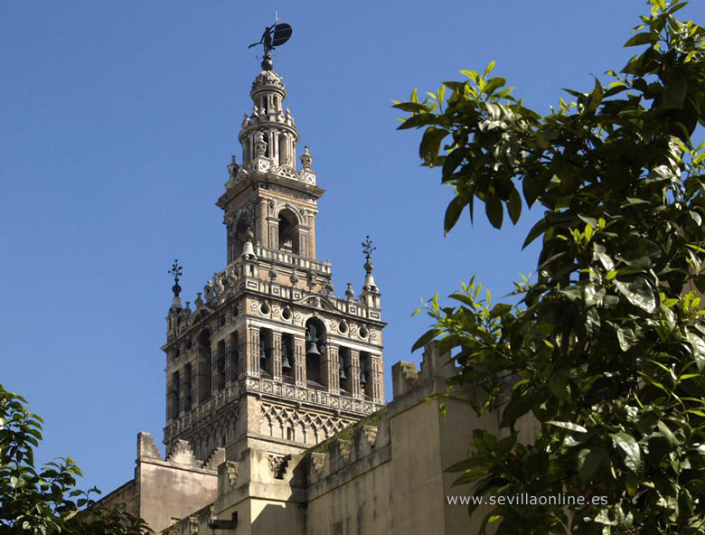 sevilla giralda780x592